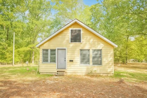 214 Lewis Loop Cotton Valley LA 71018