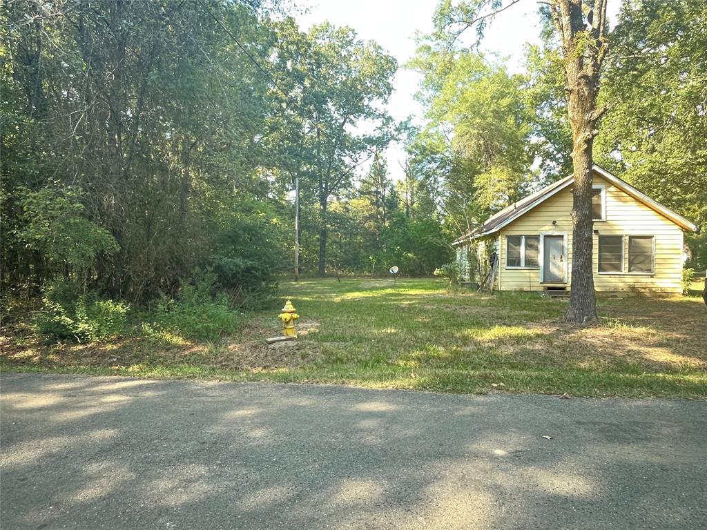 214 Lewis Loop