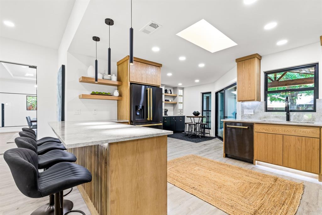 1112 Chesterton Drive