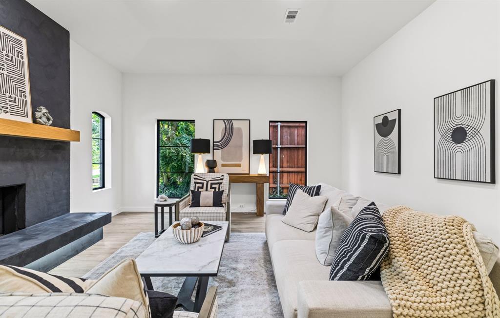 J J Pearce Sec 01 - Residential