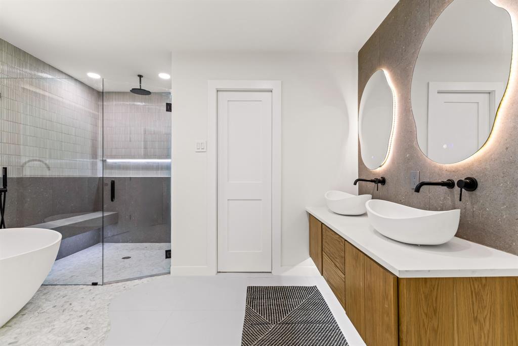 1112 Chesterton Drive