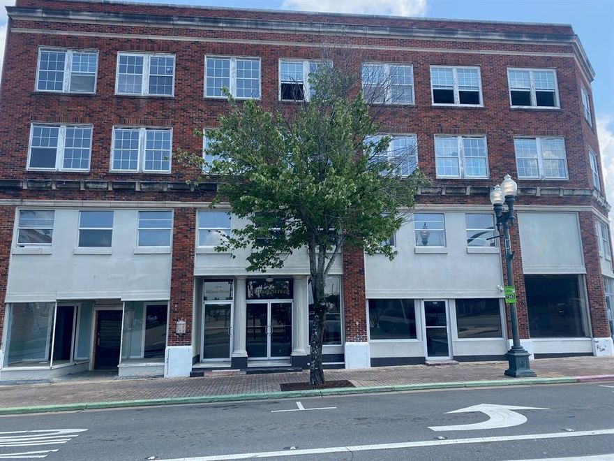 This Historic 61 Room Creswell Hotel in downtown Shreveport's Historic District was originally built in 1927 as Shreveport’s first Fire Proof Hotel due to its concrete construction. A Buyer will inherit the building in a shell condition with a set of Historic Tax Credit approved architectural design plans for 17 Residential Units and 4 Commercial spaces. The purchase includes a parking lot. Very Cool Building.Great Location on Common Street at Milam with Parking in Downtown Shreveport 

Historic Tax Credits Approved for included architectural  design 

Property is in the Common Art District and Downtown Historic District