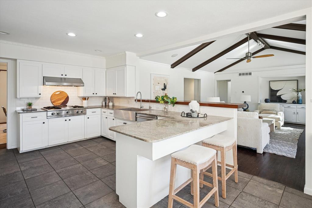 Midway Hills 06 02 Instl - Residential