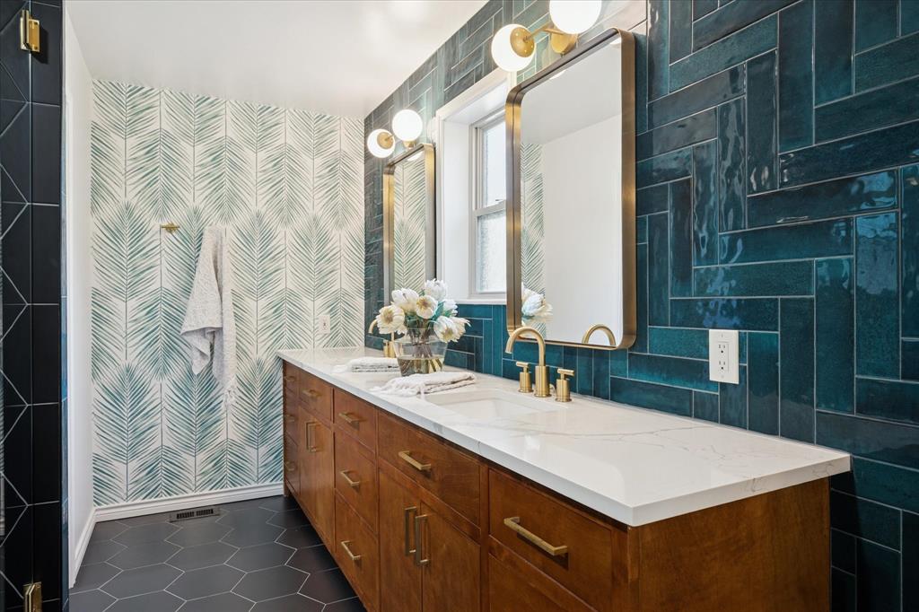 Midway Hills 06 02 Instl - Residential