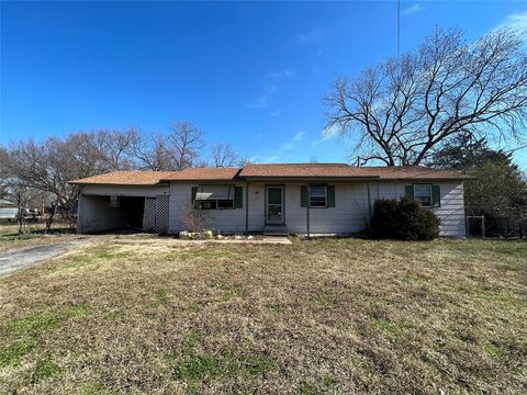 A home in Lone Oak