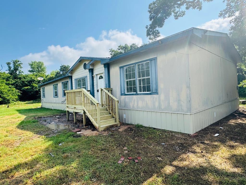 901 County Road 2406