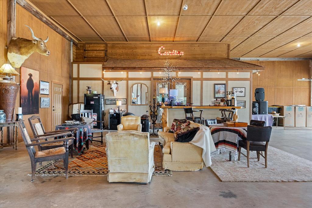 1904 Floyd Road Road
