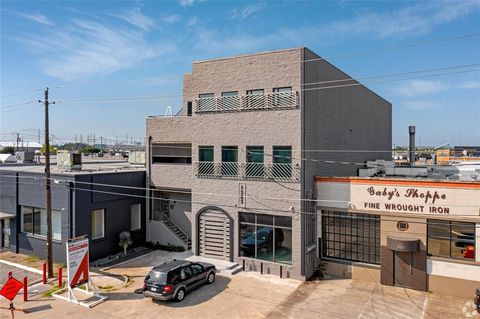 1303 Dragon Unit #A Street A Dallas TX 75207