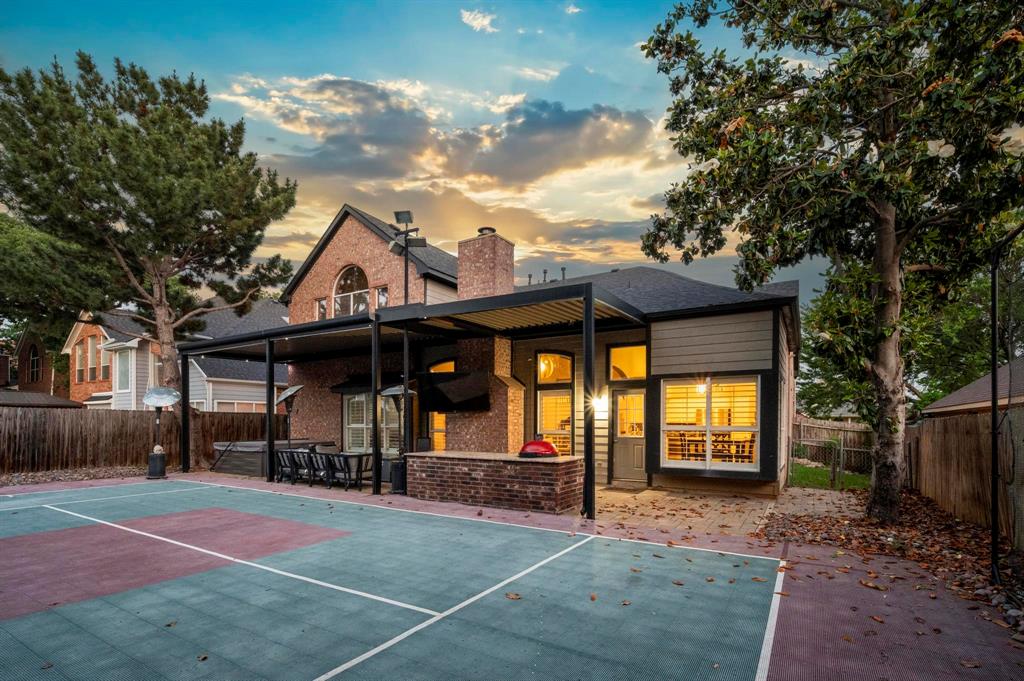 829 Forest Hollow Drive