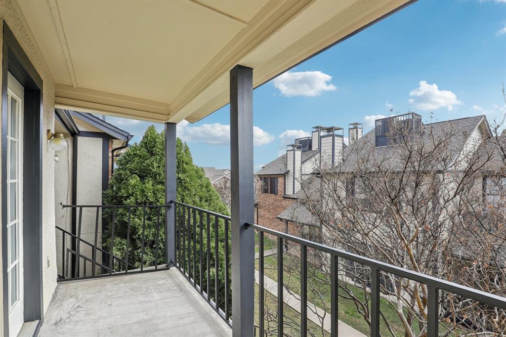 Quorum View Condos - Residential