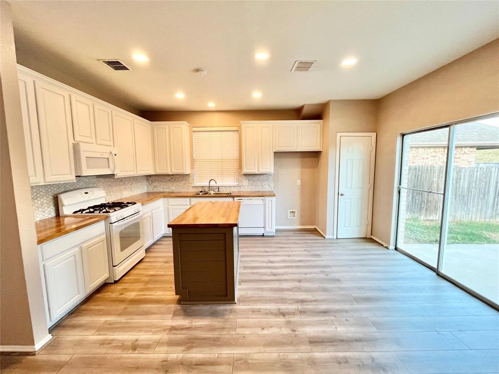 Waterfront Enchanted Bay Arl - Residential Lease