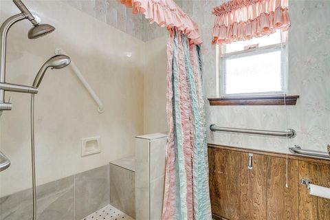 Tiny photo for 3412 Peachtree Lane, Pantego, TX 76013 (MLS # 21100875)