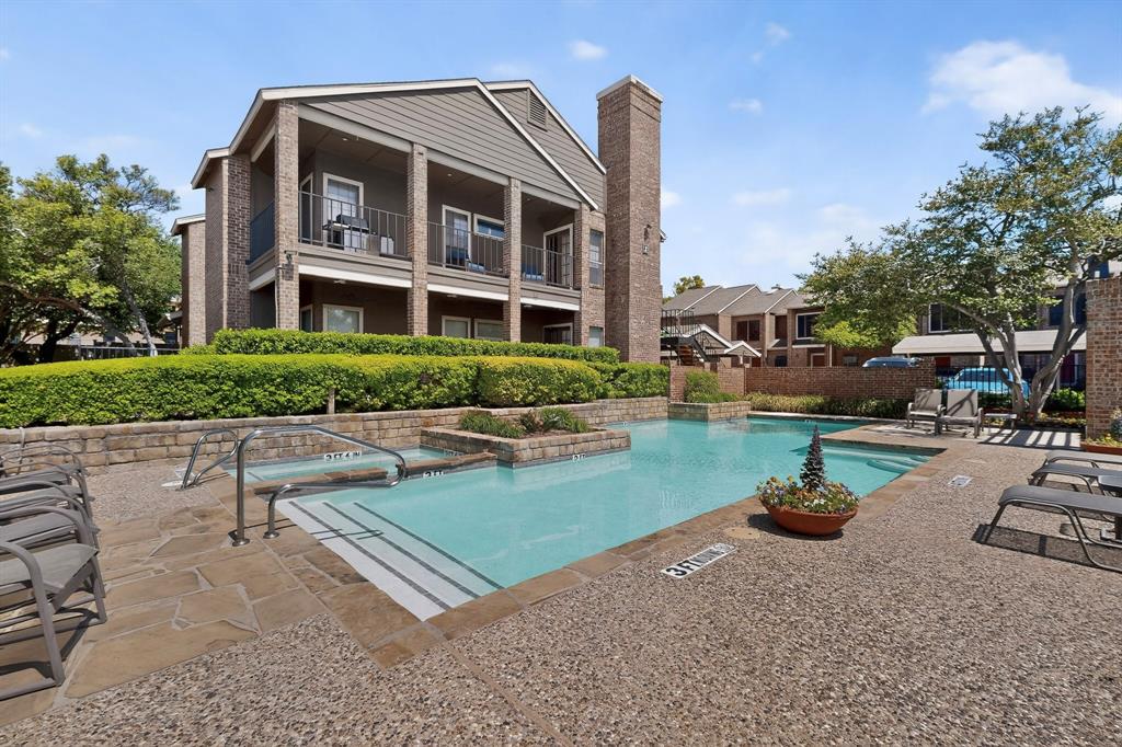 Cobblestone Square - Residential