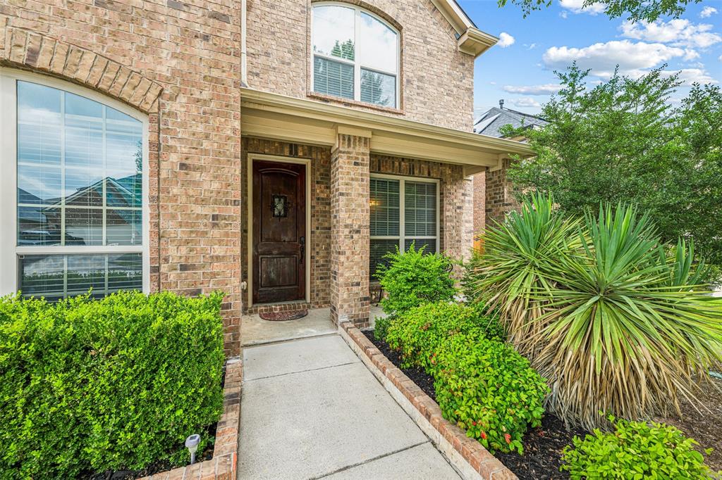 1374 Sandhurst Drive