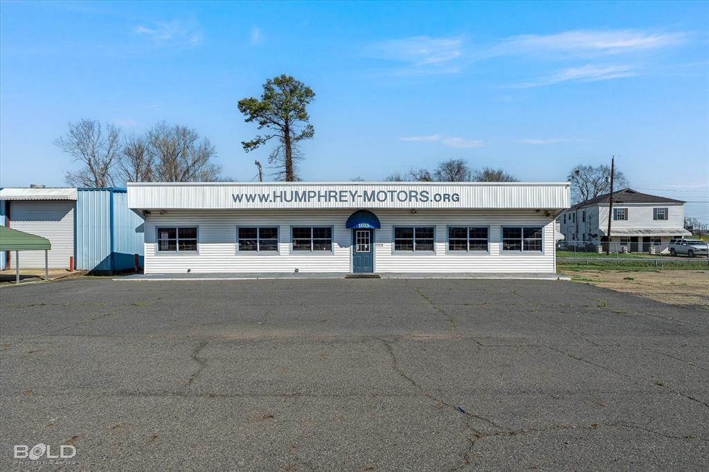 na - Commercial Sale