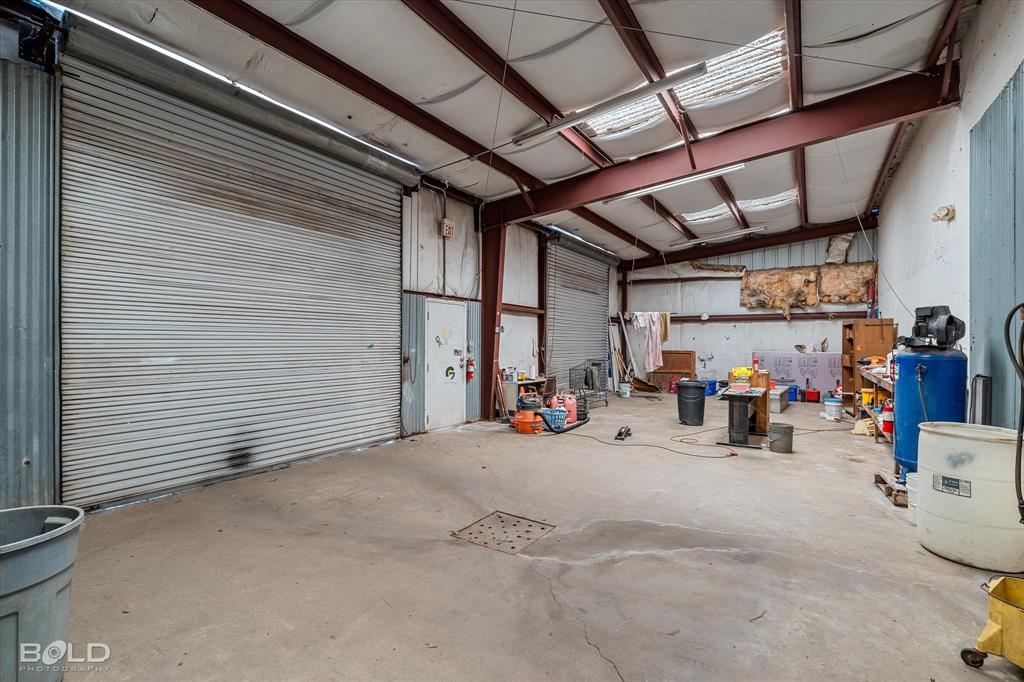 na - Commercial Sale