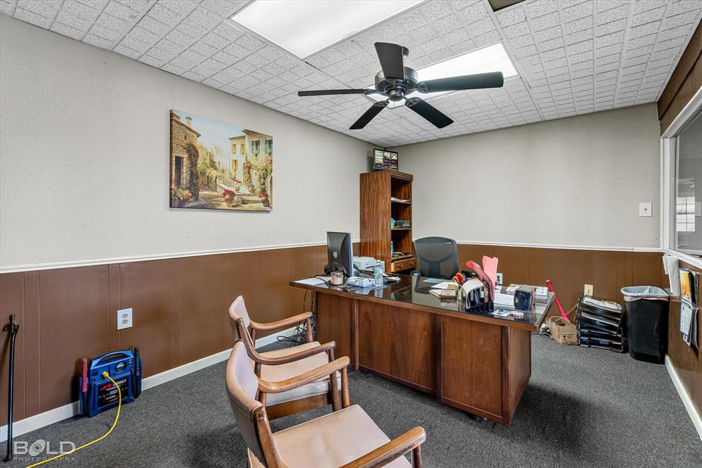 na - Commercial Sale