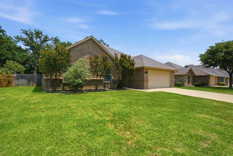 Photo of 2013 Lindentree Drive, Weatherford, TX 76086 (MLS # 21310634)
