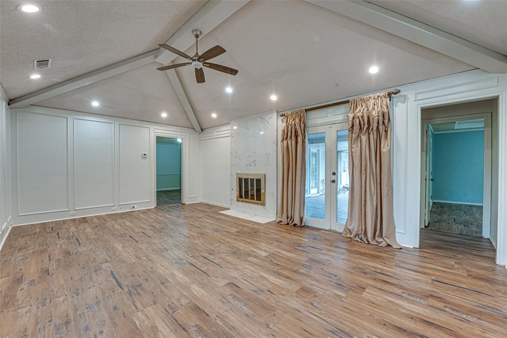 917 Meadowgate Drive