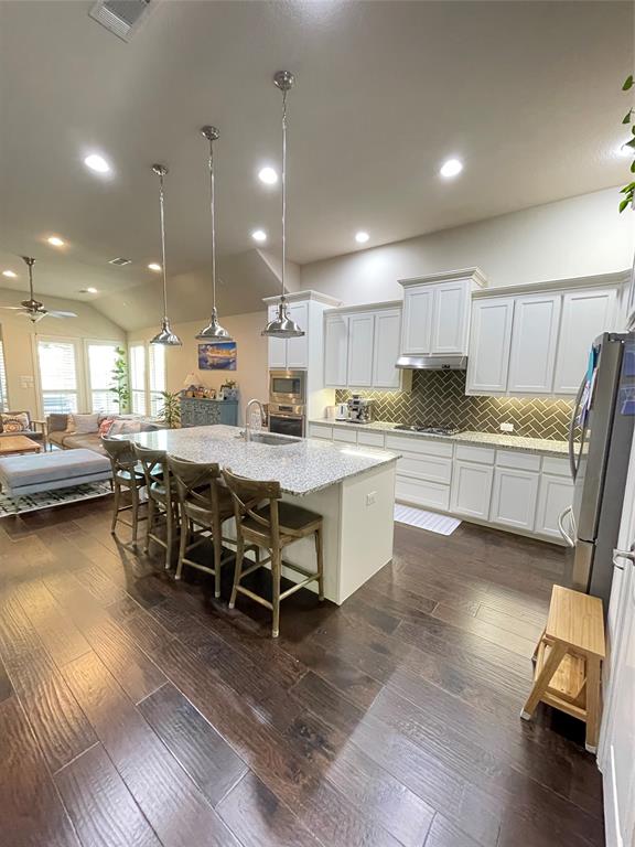 915 Enchanted Wood Drive