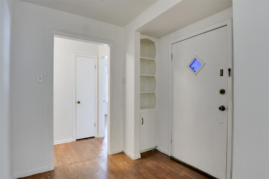 114 S 6th Street
