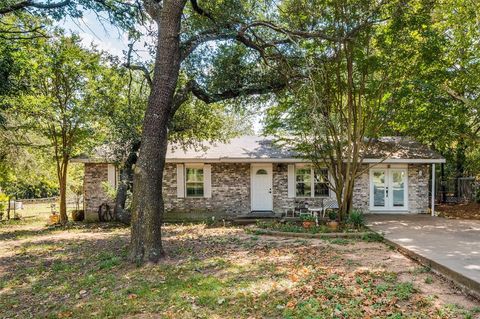407 E Oakdale Street Keene TX 76059