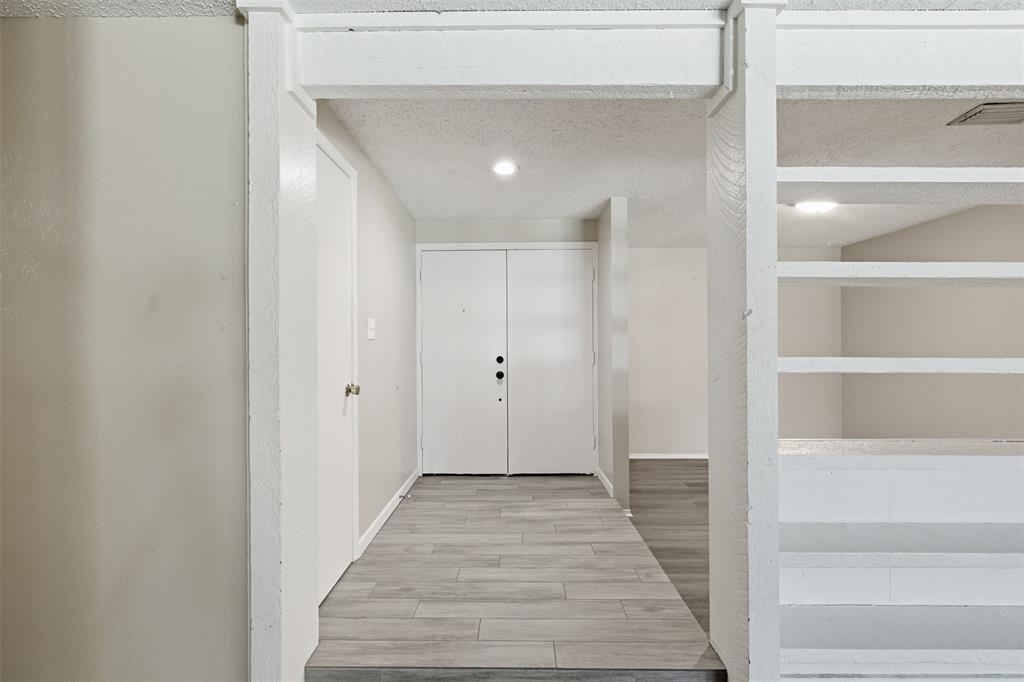 1622 Wendy Way