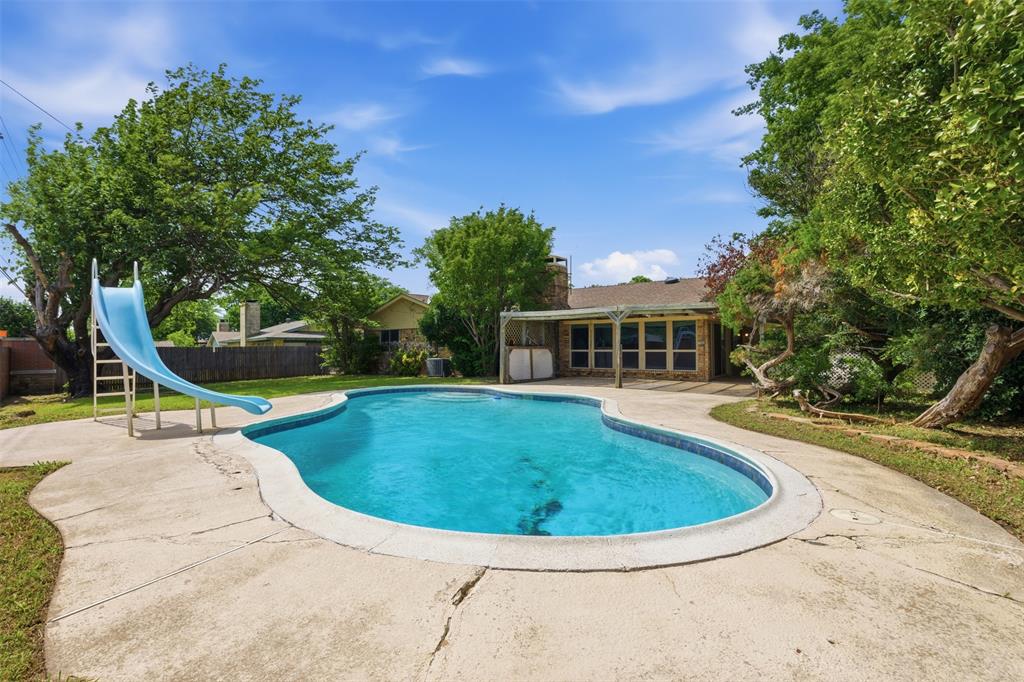 1622 Wendy Way