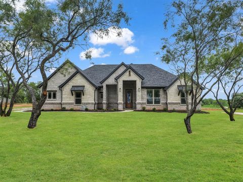 2000 Forest Bridge Drive Azle TX 76020