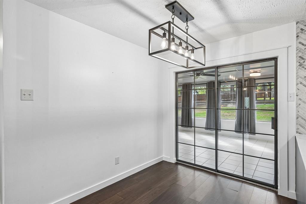 180 N Woodland Trail