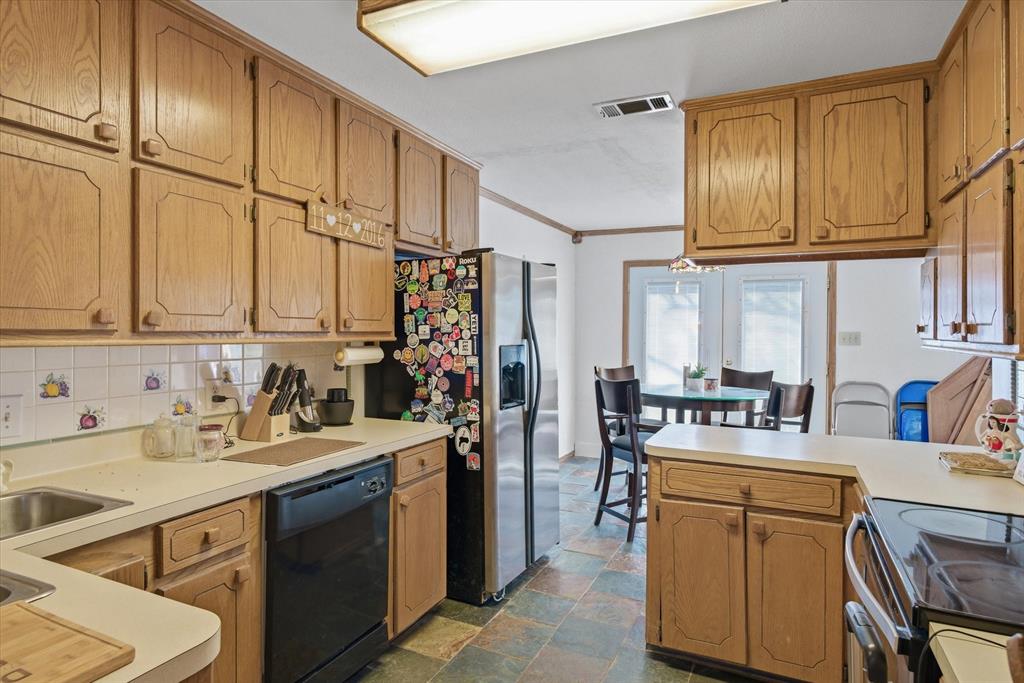 T HOWETH SUR, TR 8A - Residential