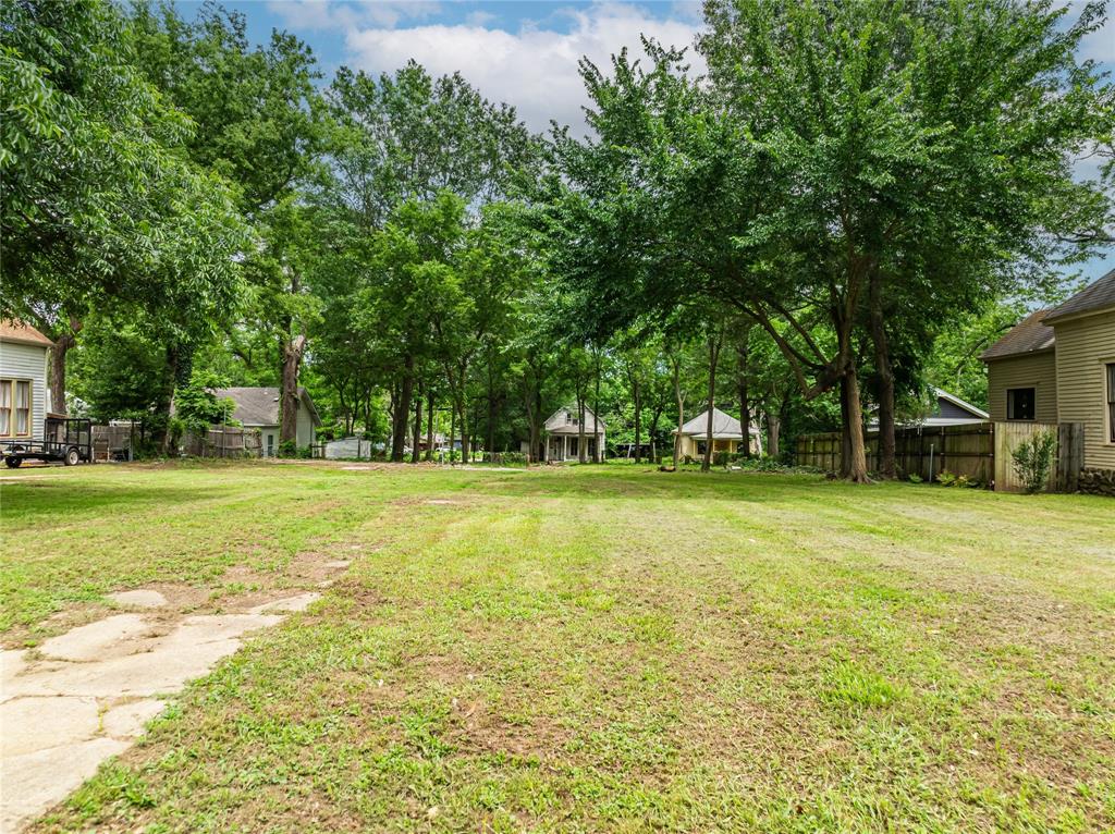 City of Paris - Land