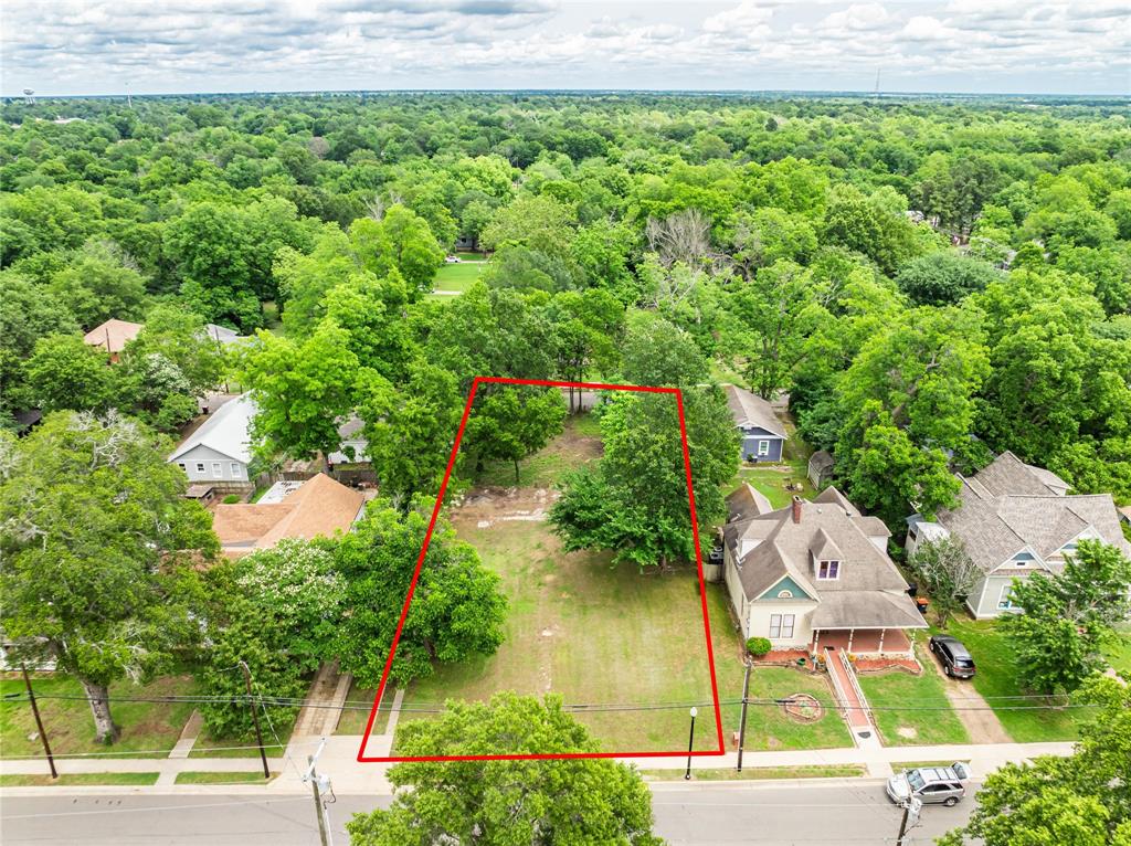 City of Paris - Land