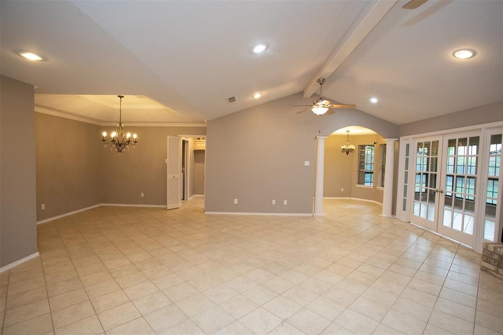 1305 Cliff Drive