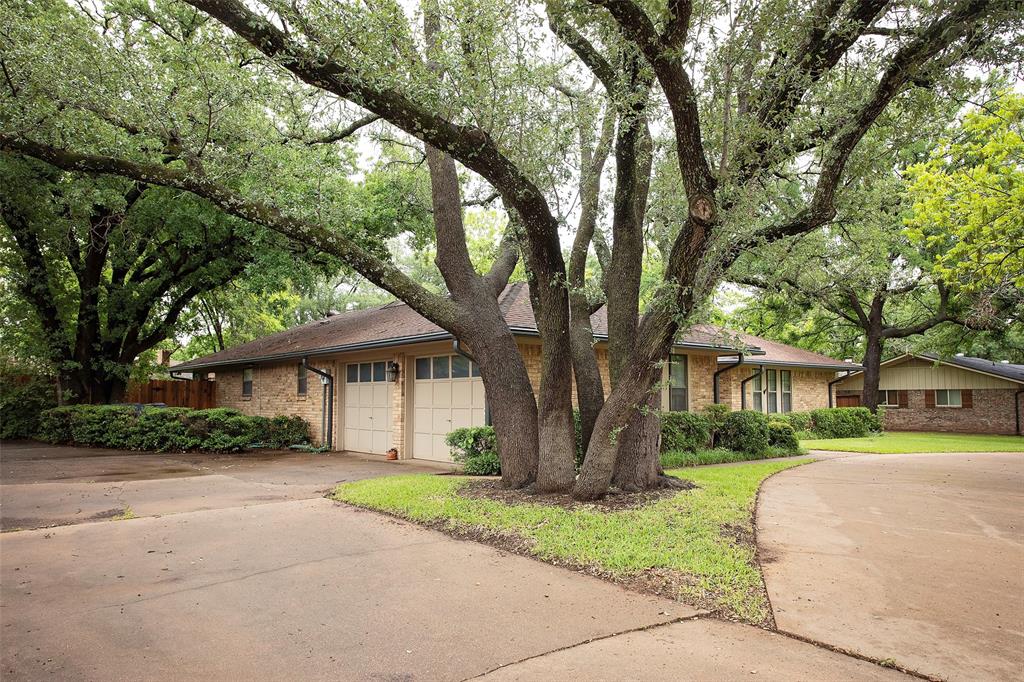 1305 Cliff Drive