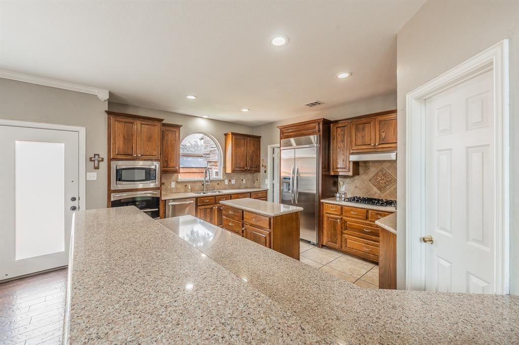 3620 Oakcrest Drive
