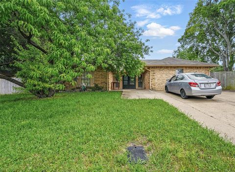 407 Mckinley Street Cedar Hill TX 75104