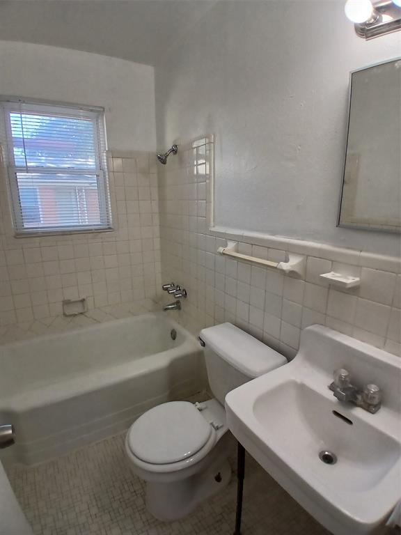 W D Wilson Sub - Residential Lease