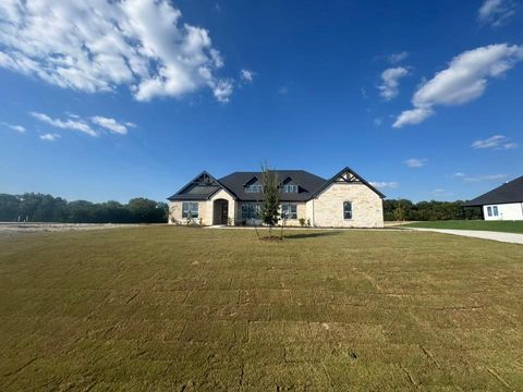 1440 Julian Drive Van Alstyne TX 75495