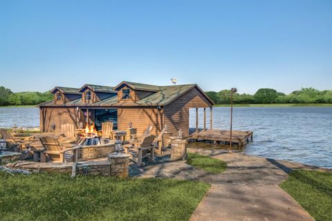Tiny photo for 206 Dogwood Point, Winnsboro, TX 75494 (MLS # 20839927)