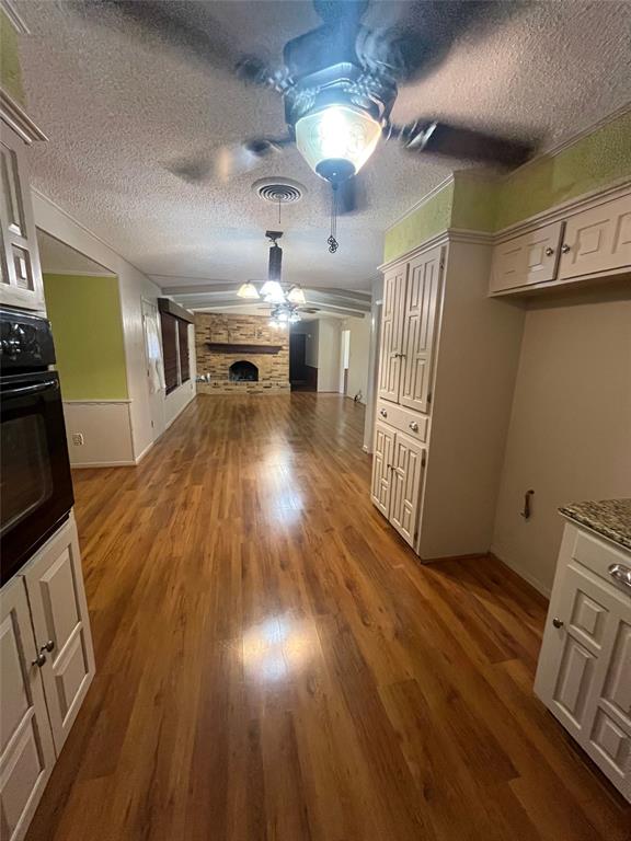 River Oaks - Residential Lease