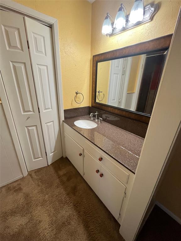 River Oaks - Residential Lease