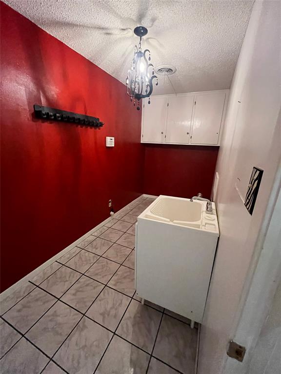 River Oaks - Residential Lease