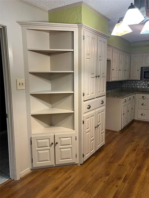 River Oaks - Residential Lease