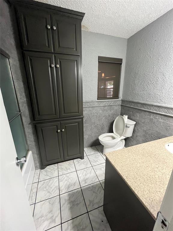 River Oaks - Residential Lease