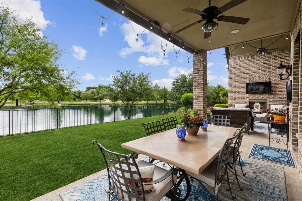 2801 Golden Meadow Court