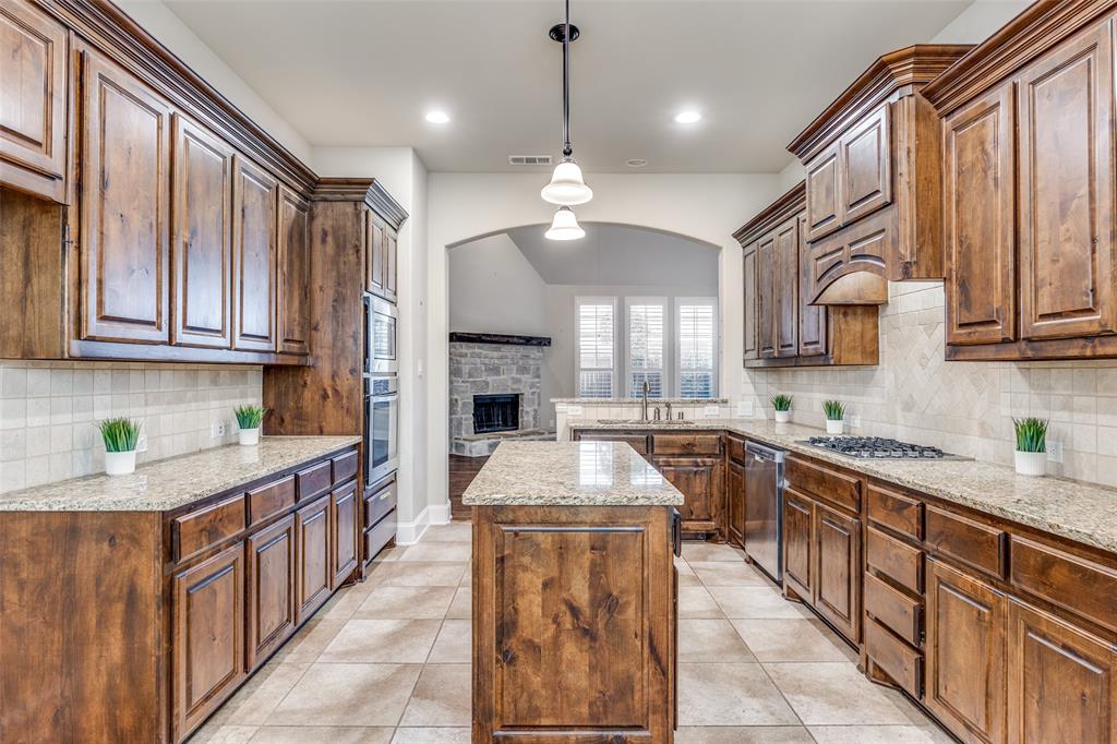2608 Sir Wade Way