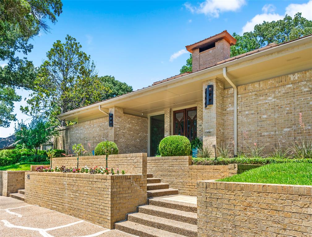 701 Woodland Hills Drive