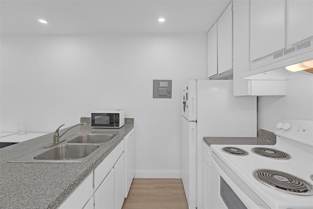 Woodhaven Condo - Residential