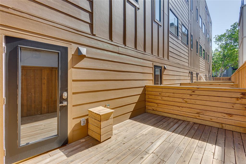 DEERE PARK - Residential Lease